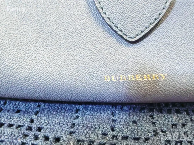 Дамска чанта Burberry , снимка 7 - Чанти - 47372846