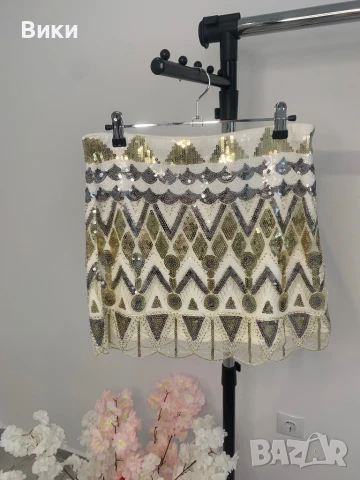 Пола с паети и маниста универсален размер , снимка 3 - Поли - 50739077