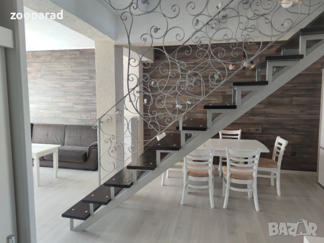 Продавам многостаен тип Мезонет - До Колхозен Пазар, снимка 3 - Апартаменти - 53649477