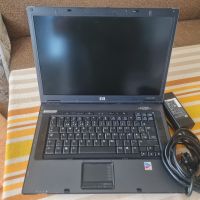 Продавам готин евтин лаптоп  HP Compaq NX8220, снимка 1 - Лаптопи за дома - 45200129