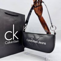 Дамска чанта Calvin Klein, снимка 4 - Чанти - 45136837