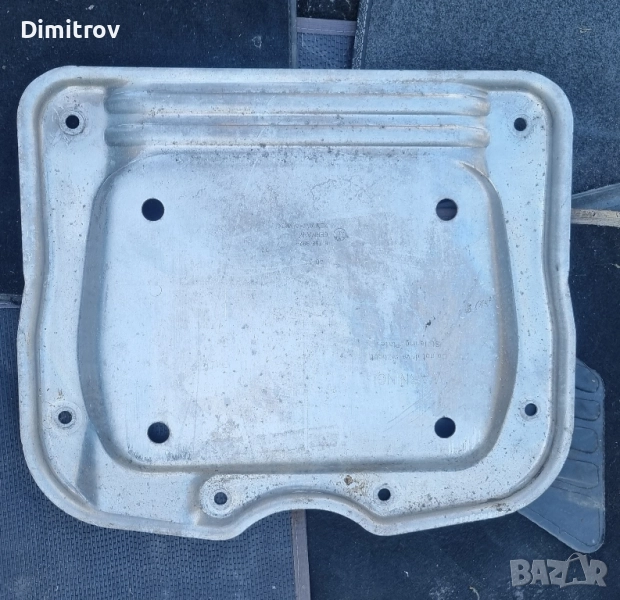 Кора под двигател БМВ X1,E84,E90E91, ОРИГИНАЛ 6768982, снимка 1