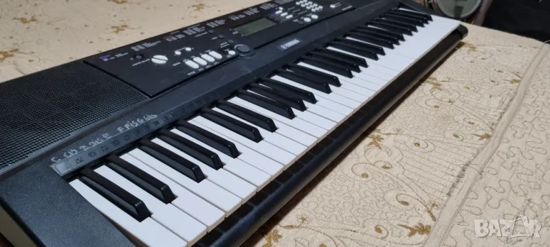 Нов клавир Yamaha EZ220 идеален за начинаещи и не само, снимка 1