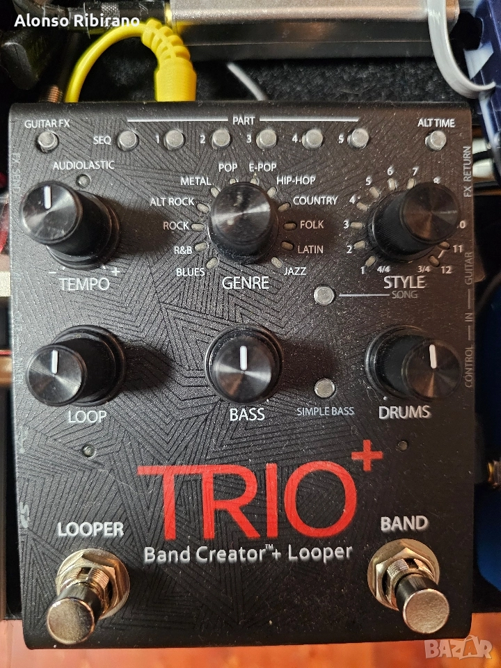 Digitech Trio Plus - лупър и дръм машина за китаристи, снимка 1