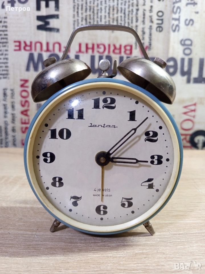 Стар Настолен Часовник "Янтар"(Jantar), снимка 1