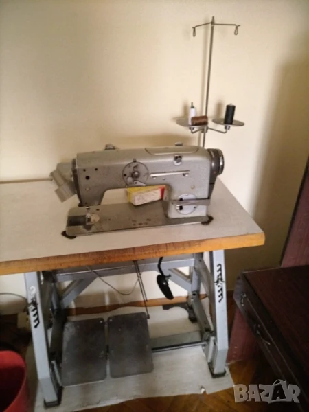 Професионална шевна машина в гр.Русе, снимка 1