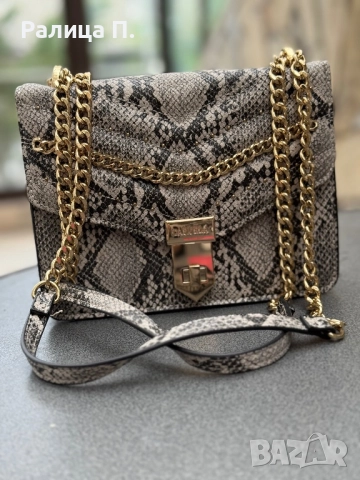 Средна дамска чанта Carvela