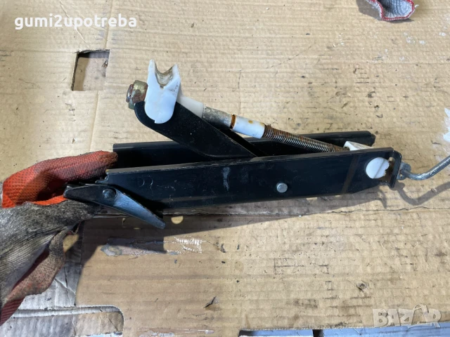 Авто Крик Авариен Крик VW UP SKODA Citigo Seat MII 1S0011031