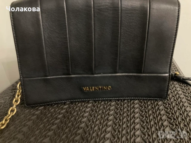 Дамска кожена чанта Valentino, снимка 11 - Чанти - 50700445