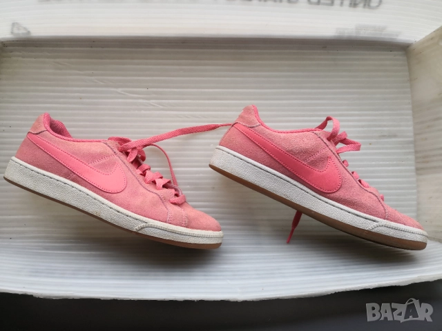 маратонки NIKE розови 38.5 много запазени