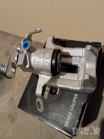 Заден ляв спирачен апарат, снимка 2 - Части - 52794045