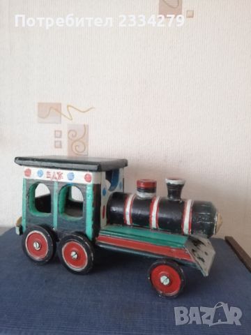 Дървено влакче,, локомотив" ръчно изработено. , снимка 2 - Колекции - 45255378