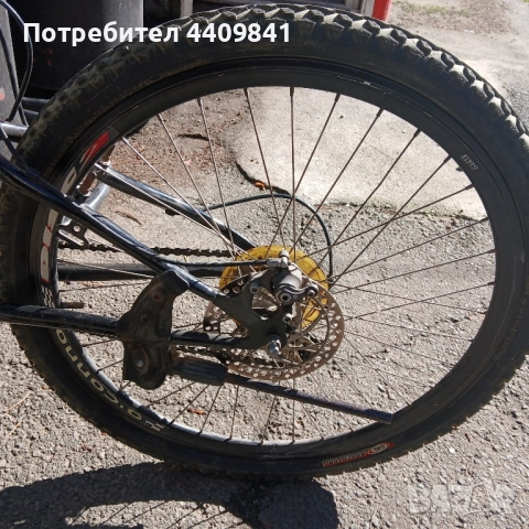 алуминиев спортен велосипед 26 цола оut door born to run 21 скорости предни и задни амортисьори , снимка 2 - Велосипеди - 52288408