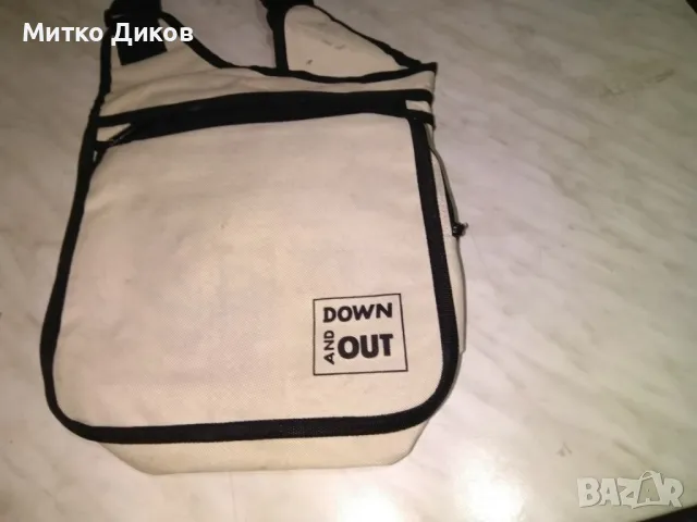 Чанта през рамо промазан плат Даун анд аут 25х25см отлична, снимка 2 - Чанти - 49796129