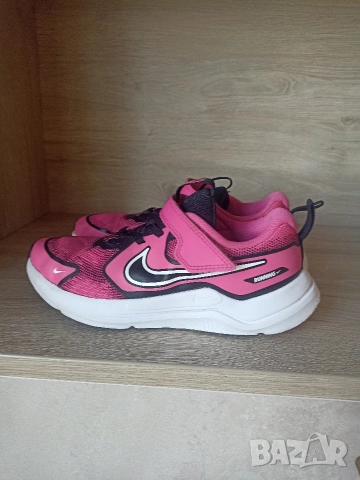 Детски маратонки Nike, снимка 2 - Детски маратонки - 54238236