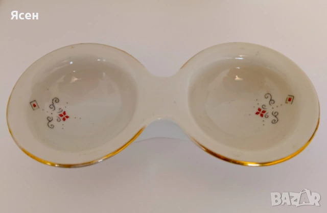 Порцеланова солница.Сол-пипер.