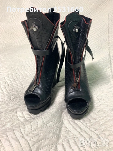 Екстравагантни дамски летни боти