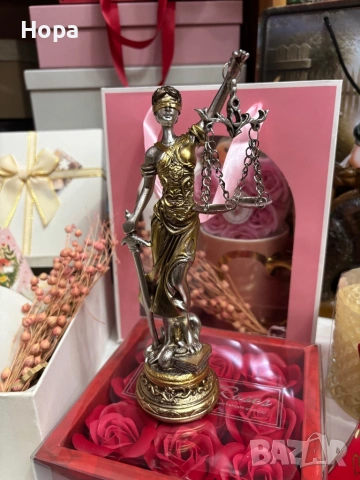 Статуетка Темида - Богинята на правосъдието , снимка 3 - Статуетки - 53398452