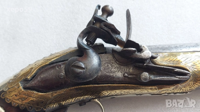 Стар кремъчен пищов със сребърни апликации,работещ ,револвер, ятаган,сабя,щик, снимка 8 - Антикварни и старинни предмети - 52217517