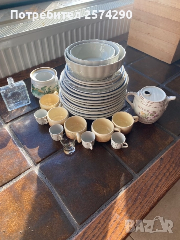 Лот порцелан от онова време