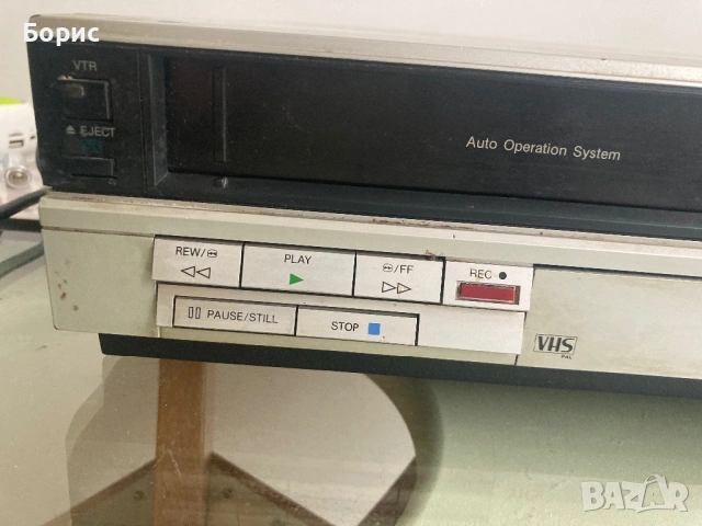 Видео Panasonic NV-G12EE VHS Recorder, снимка 4 - Плейъри, домашно кино, прожектори - 53923147