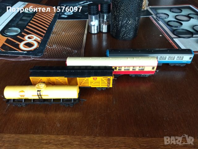 4 х вагона Lima, Triang/ Hornby, 1:87 HO, снимка 1 - Влакчета, самолети, хеликоптери - 40167275