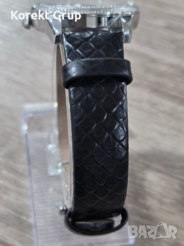 Часовник Роберто Кавали от Франк Мюлер, снимка 6 - Дамски - 52832044