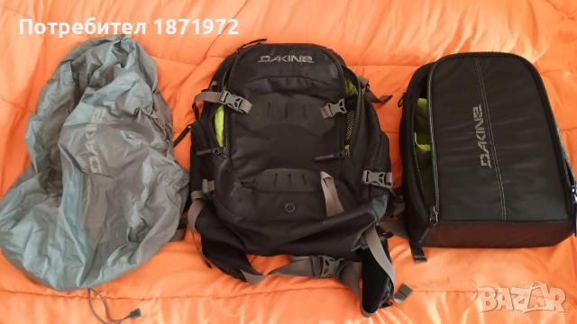 Продавам професионална фотографска раница на марката Dakine ,42л