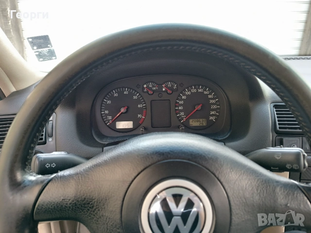 VW Golf 1.8 125 кс с АГУ, снимка 15 - Автомобили и джипове - 54099564
