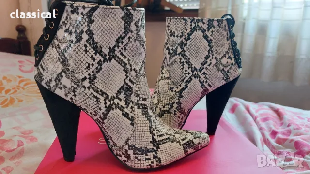 Дамски боти Shoedazzle , снимка 4 - Дамски боти - 49942996