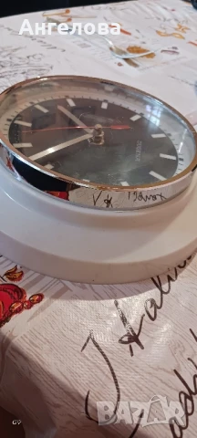Ретро часовник , снимка 4 - Антикварни и старинни предмети - 50647837