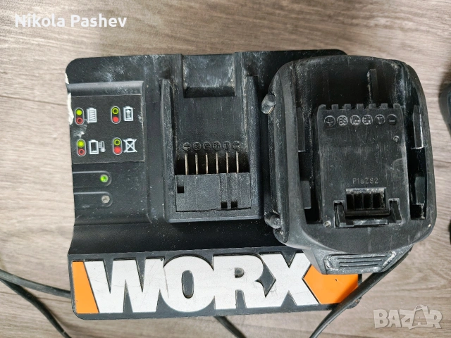 зарядно и батерия Worx WA3515