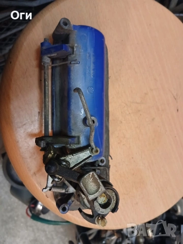 Дръжка заден капак за Голф 4 1J6 827 565 A, снимка 2 - Части - 53975469