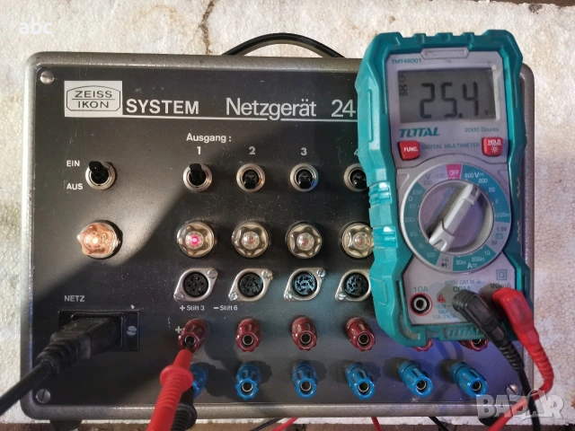 лабораторно захранване 24v-2.5A, снимка 2 - Захранвания и кутии - 54191084