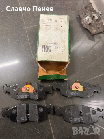 Накладки предни за FORD ESCORT IV, ESCORT V