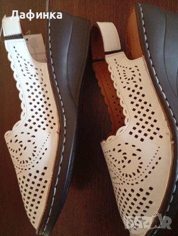 Дамски бели сандали, нови 