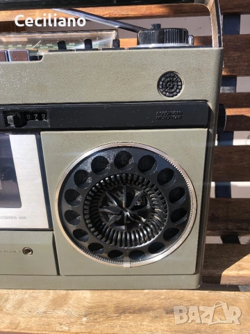 Радиокасетофон National Panasonic RS-466 (Japan-1975) Много хубав звук!, снимка 8 - Радиокасетофони, транзистори - 53815419