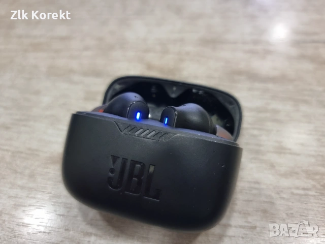 Слушалки JBL с активно шумопотискане, снимка 10 - Безжични слушалки - 54137207