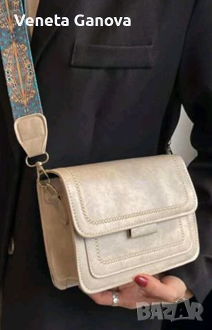 Стилна чантичка през рамо с една преграда, снимка 1 - Чанти - 45556409