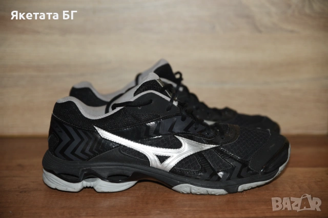 Mizuno оригинални маратонки номер 45, но са уголемени