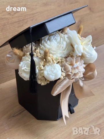 Букети за абитуриенти, снимка 14 - Подаръци за жени - 54273739
