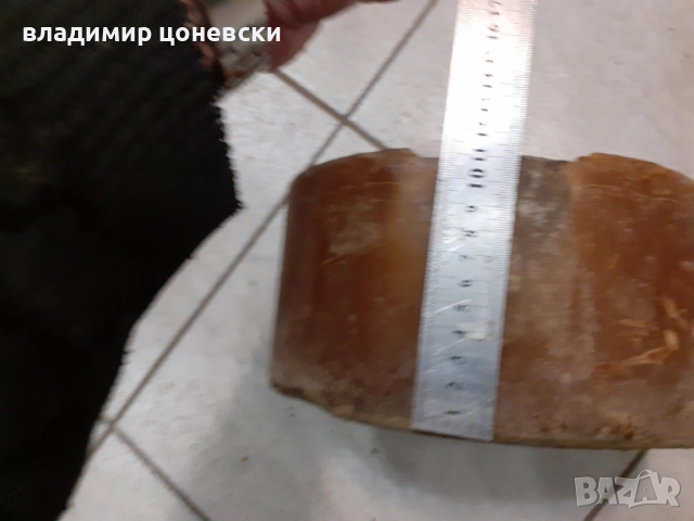 Много голям калъп восък,парафин.Размерите на калъпа са 23/11 см и тежи близо четири килжграма, снимка 3 - Други - 52403825