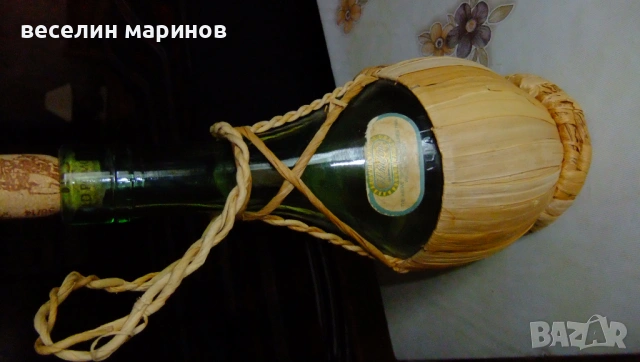 Продавам стара бутилка от вино Руфино , снимка 2 - Други ценни предмети - 53469570