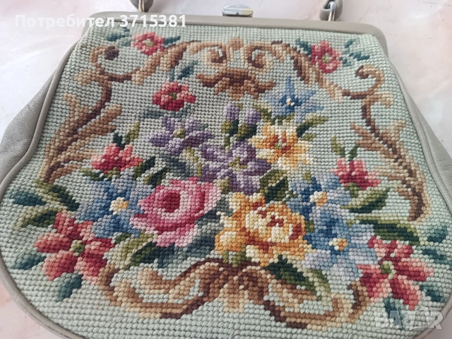 Бродирана чанта., снимка 3 - Чанти - 52866770