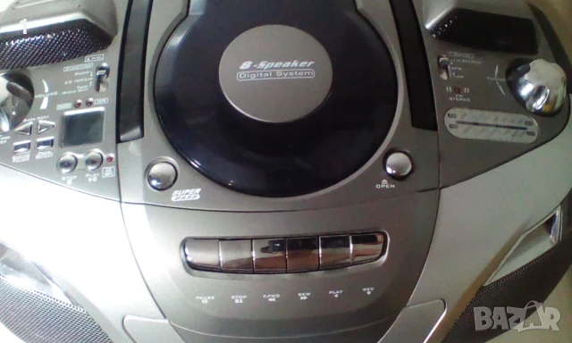 CD-радиокасетофон Cro, снимка 5 - Радиокасетофони, транзистори - 51186671