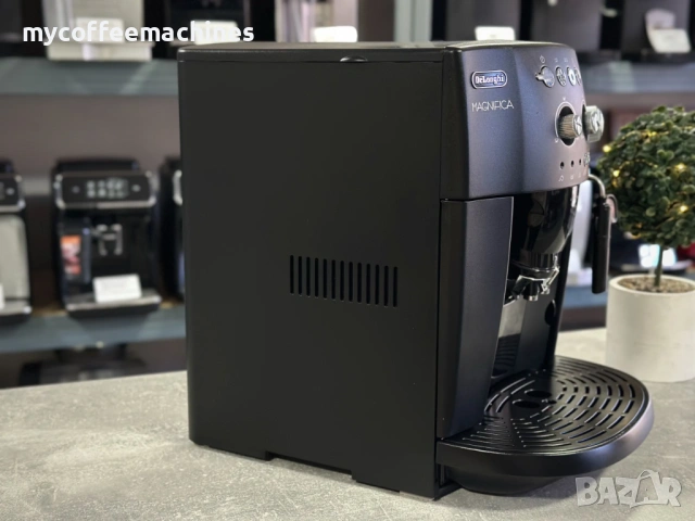 Кафемашина DeLonghi Magnifica ESAM 4000, снимка 7 - Кафемашини - 53783589
