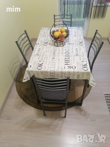 Кухненска маса стъклена и столове