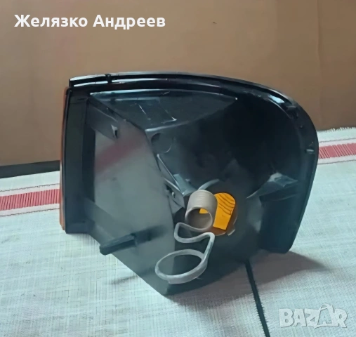 Форд Скорпио 85-89 десен мигач , снимка 2 - Части - 53399687