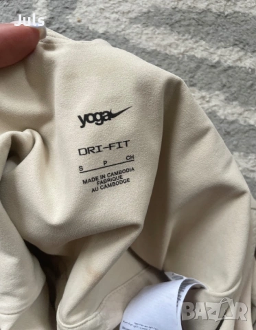 Спортен Топ nike, снимка 3 - Спортни екипи - 53529469