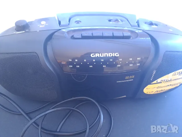 Радио-касетофон GRUNDIG, снимка 3 - Радиокасетофони, транзистори - 47319517